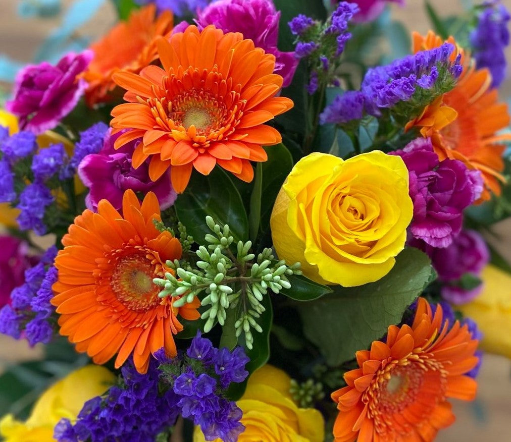 FLORIST CHOICE Arrangement Brights