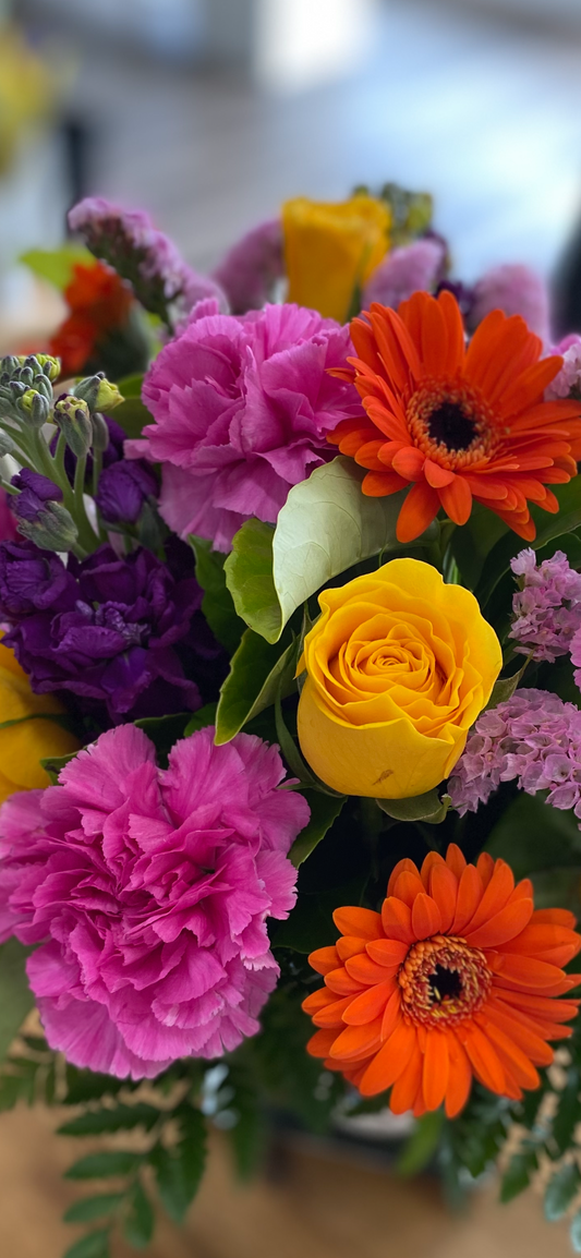 FLORIST CHOICE Arrangement Brights
