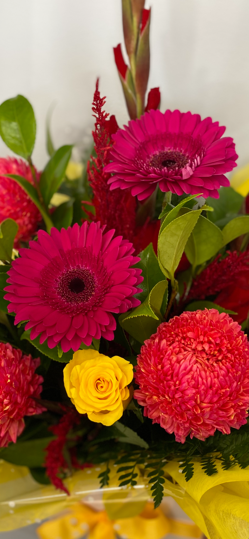 FLORIST CHOICE Arrangement Brights